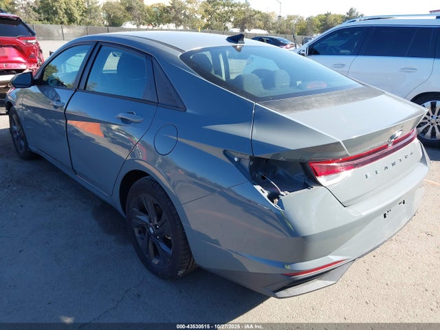 KMHLM4AG7MU177448 Hyundai ELANTRA SEL