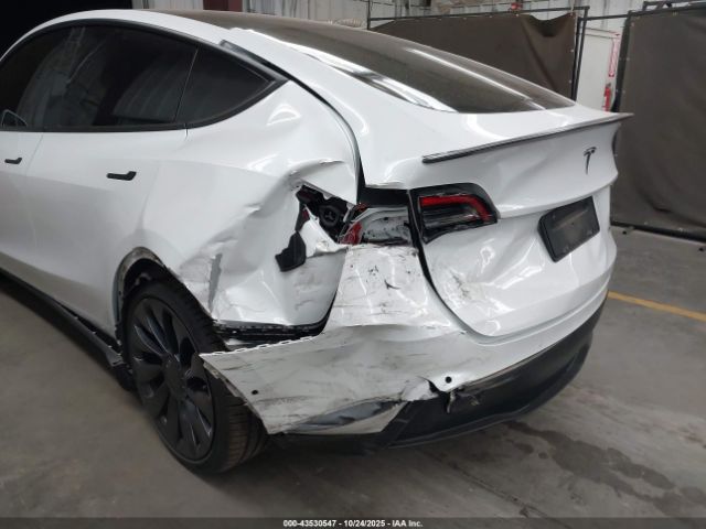 2022 TESLA MODEL Y 7SAYGDEF8NF543398 Photo 5
