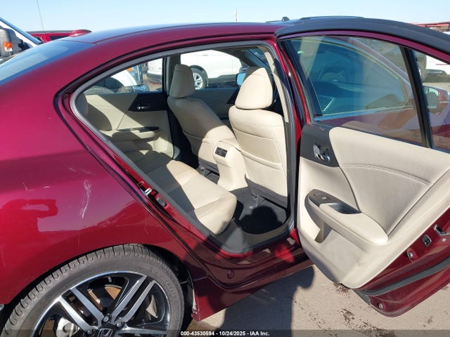 Honda Accord Touring V6 2017 1HGCR3F99HA044595 Image 8
