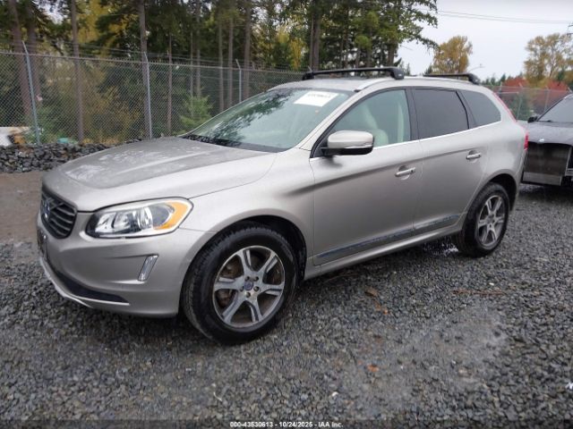 2015 VOLVO XC60 YV4902RB7F2616912 Photo 1