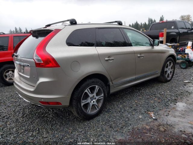 2015 VOLVO XC60 YV4902RB7F2616912 Photo 3