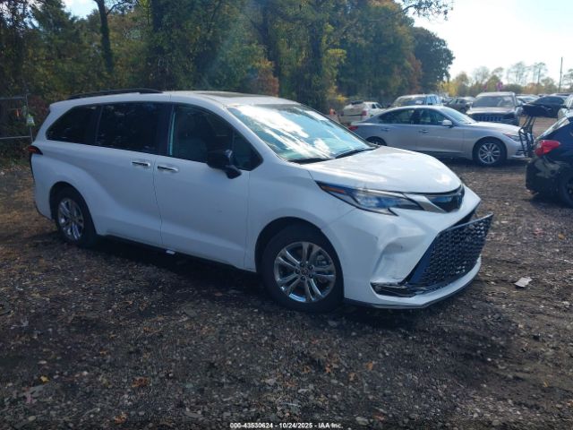 2022 TOYOTA SIENNA 5TDDSKFC2NS073156