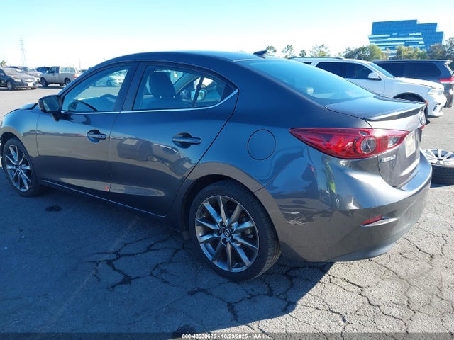 3MZBN1V30JM230085 Mazda Mazda3 Touring