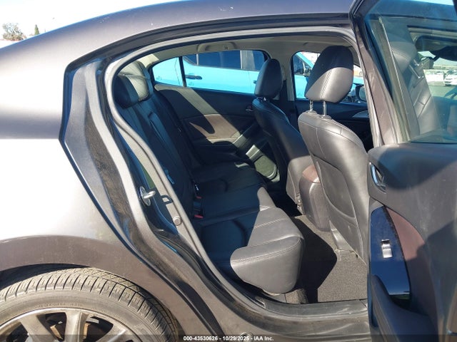 3MZBN1V30JM230085 Mazda Mazda3 Touring