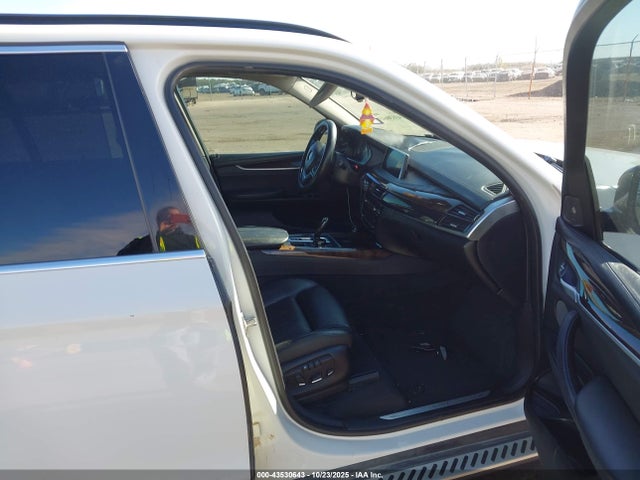 Продаж на аукціоні авто 2015 Bmw X5 Xdrive50i, vin: 5UXKR6C51F0J78256, номер лоту: 43530643