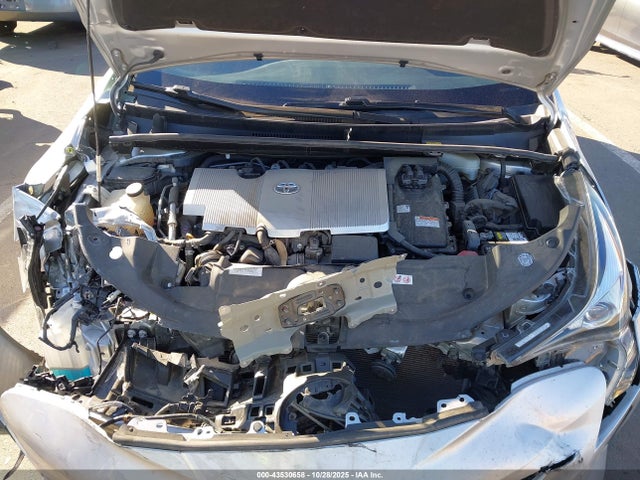 JTDKBRFU5H3047410 Toyota Prius Two