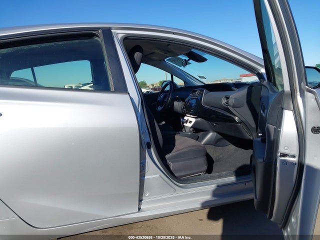 JTDKBRFU5H3047410 Toyota Prius Two