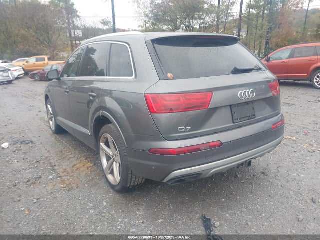 2019 AUDI Q7 WA1VAAF76KD048878 Photo 2