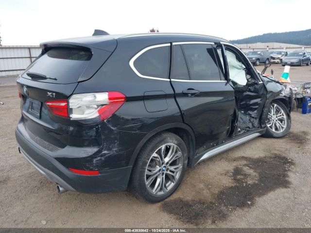 2017 BMW X1 WBXHT3Z30H4A52084 Photo 3