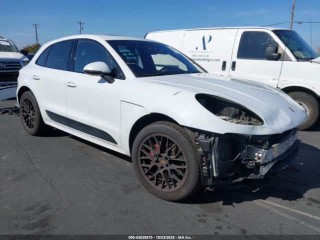 2017 PORSCHE MACAN WP1AG2A51HLB56529 Photo 0
