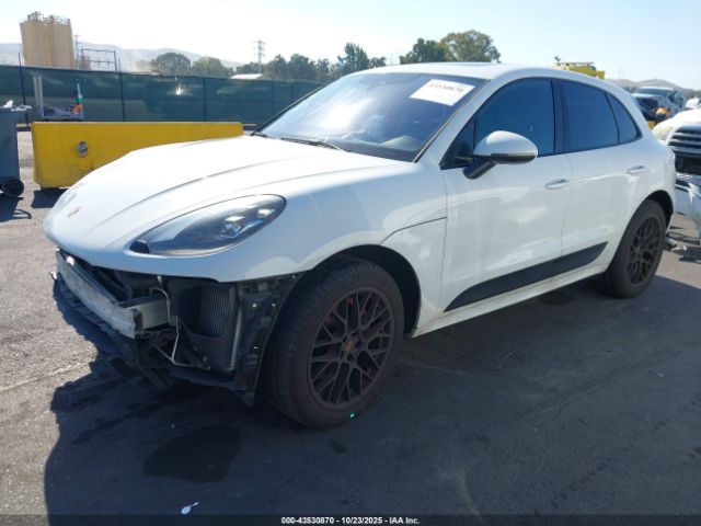 2017 PORSCHE MACAN WP1AG2A51HLB56529 Photo 1