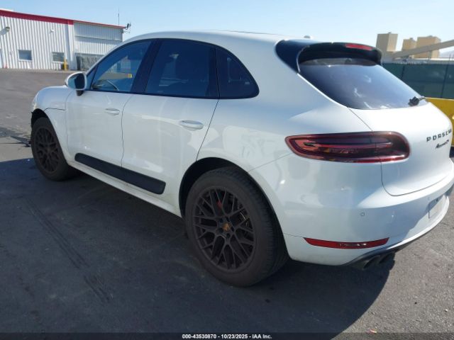 2017 PORSCHE MACAN WP1AG2A51HLB56529 Photo 2