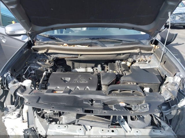 2020 MITSUBISHI OUTLANDER JA4AD3A32LJ001615 Photo 9