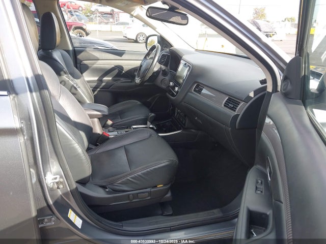 2020 MITSUBISHI OUTLANDER JA4AD3A32LJ001615 Photo 4