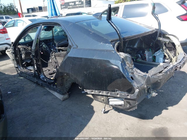 2018 CADILLAC CTS-V 1G6A15S69J0171303 Photo 2