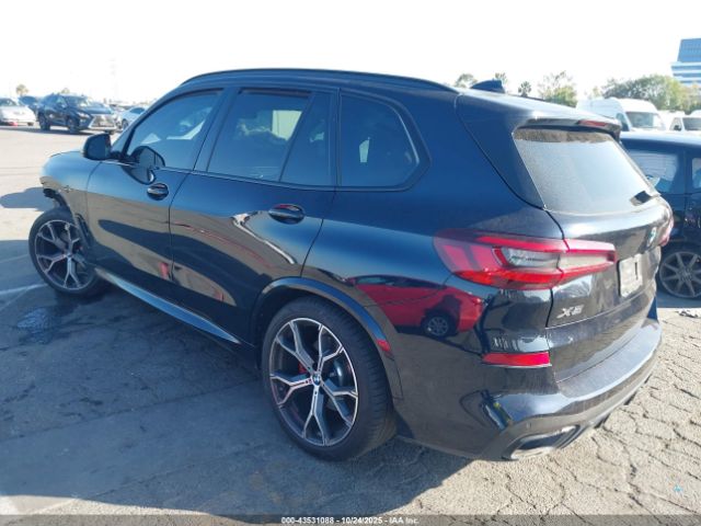 2022 BMW X5 5UXCR4C04N9N36537 Photo 2