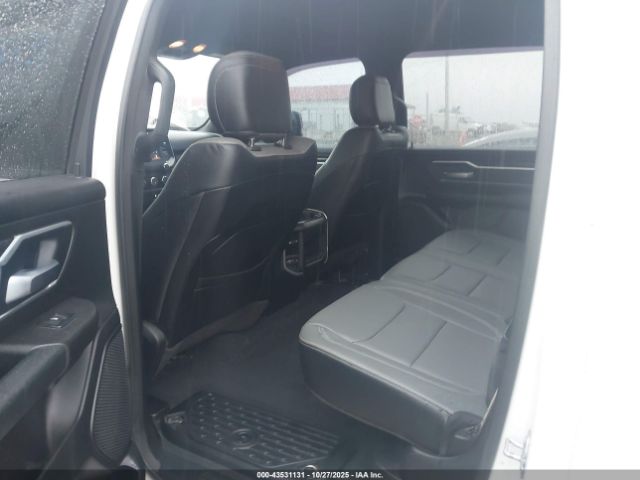 2022 RAM 1500 1C6RRFFG0NN298149 Photo 7