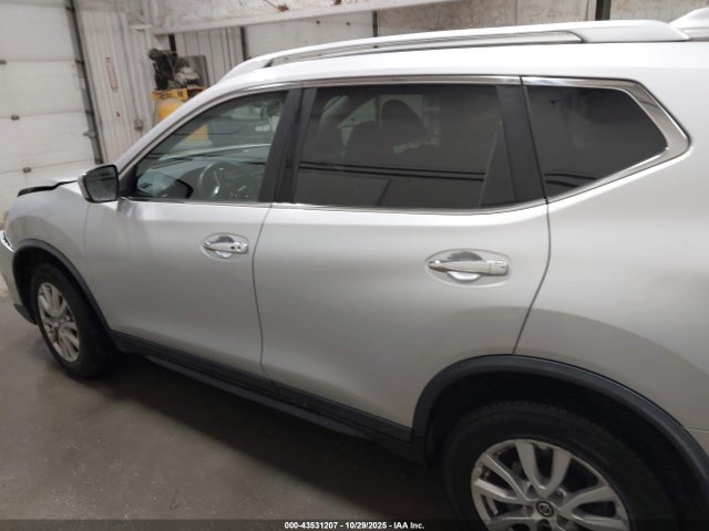 Nissan ROGUE SV 2018 KNMAT2MVXJP523709 Image 30