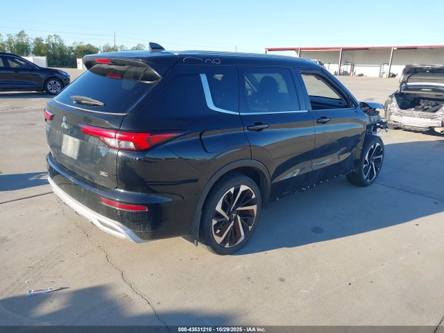 2022 MITSUBISHI OUTLANDER JA4J4VA82NZ071238 Photo 3