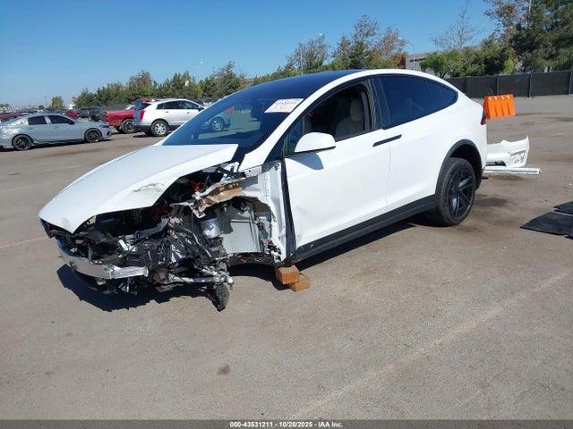 2026 TESLA MODEL X 7SAXCAE5XTF475020 Photo 1