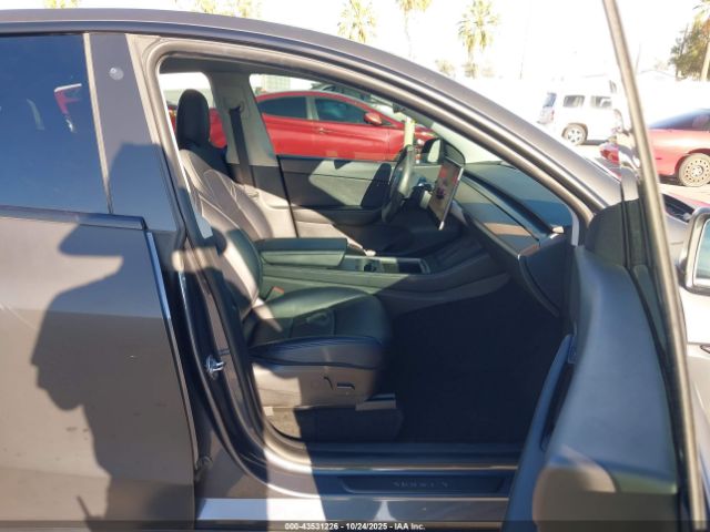 2022 TESLA MODEL Y 7SAYGDEF9NF492932 Photo 4