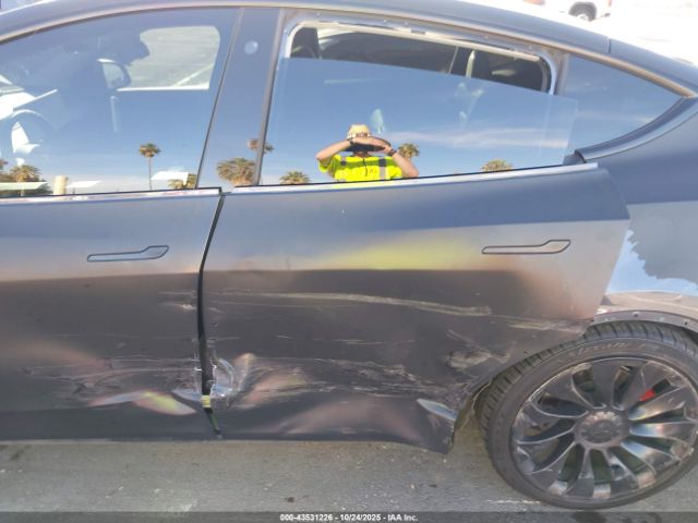 2022 TESLA MODEL Y 7SAYGDEF9NF492932 Photo 5