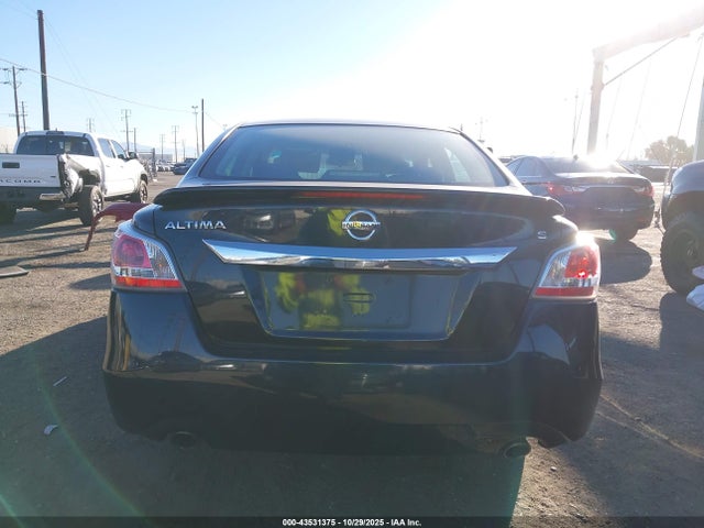 Nissan Altima 2.5 S 2015 1N4AL3AP4FC589558 Image 16