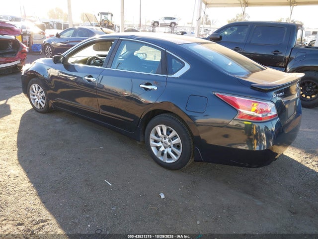 Nissan Altima 2.5 S 2015 1N4AL3AP4FC589558 Image 3
