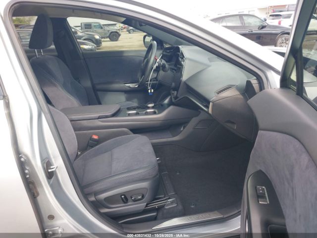 2023 LEXUS RZ 450E JTJAAAAB7PA012204 Photo 4