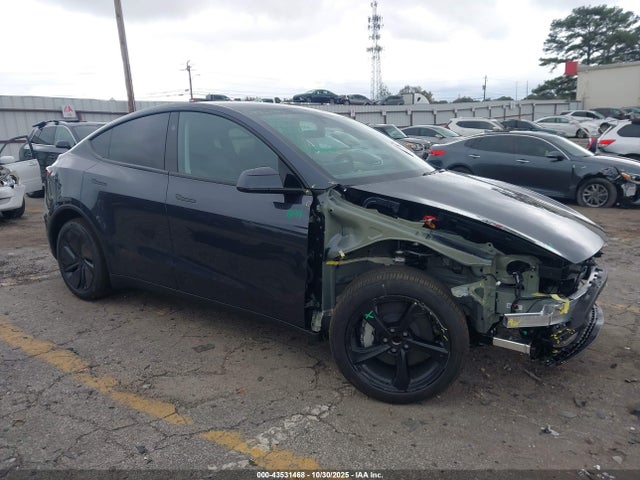 2026 TESLA MODEL Y 7SAYGDEDXTA466087 Photo 0