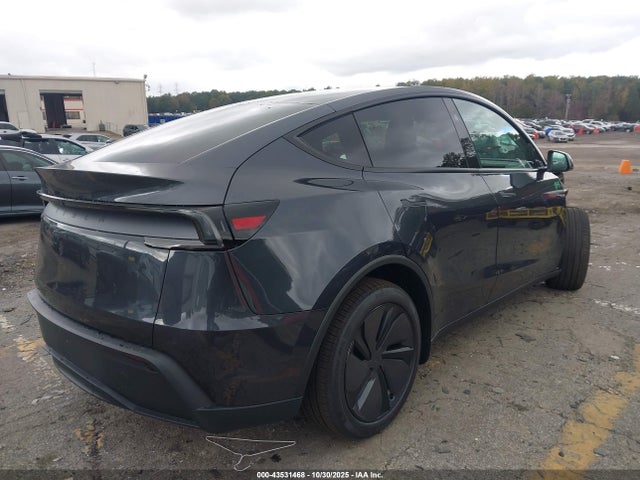 2026 TESLA MODEL Y 7SAYGDEDXTA466087 Photo 3