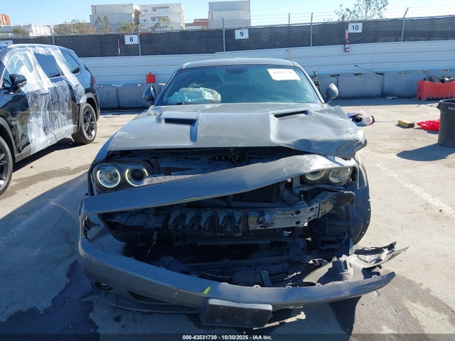 Dodge Challenger Sxt Plus 2018 2C3CDZAG8JH297117 Image 13