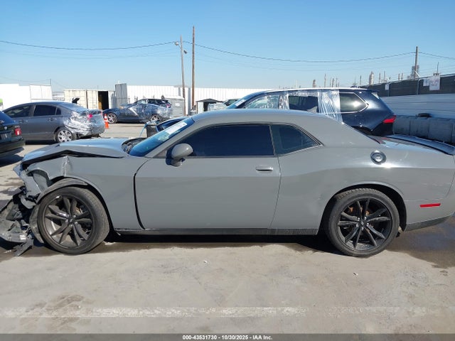 Dodge Challenger Sxt Plus 2018 2C3CDZAG8JH297117 Image 15