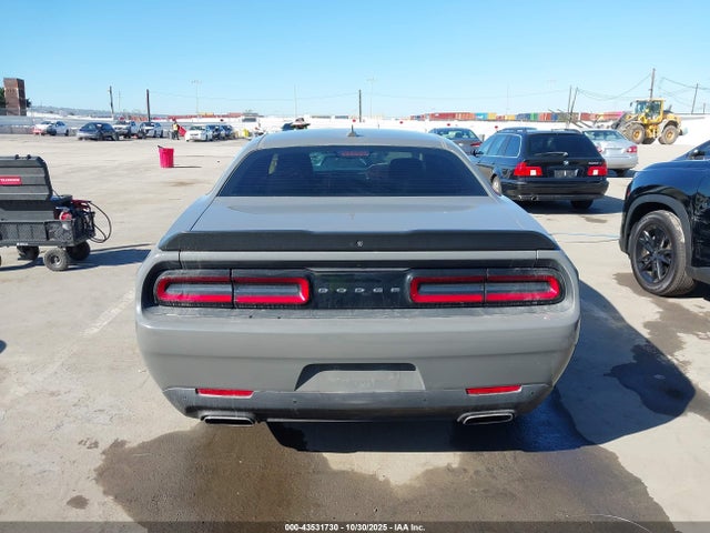 Dodge Challenger Sxt Plus 2018 2C3CDZAG8JH297117 Image 17