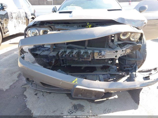 Dodge Challenger Sxt Plus 2018 2C3CDZAG8JH297117 Image 6