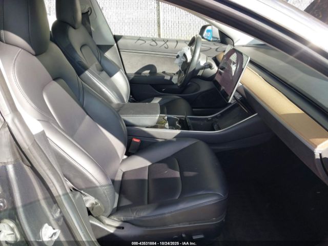 2018 TESLA MODEL 3 5YJ3E1EB6JF054372 Photo 4
