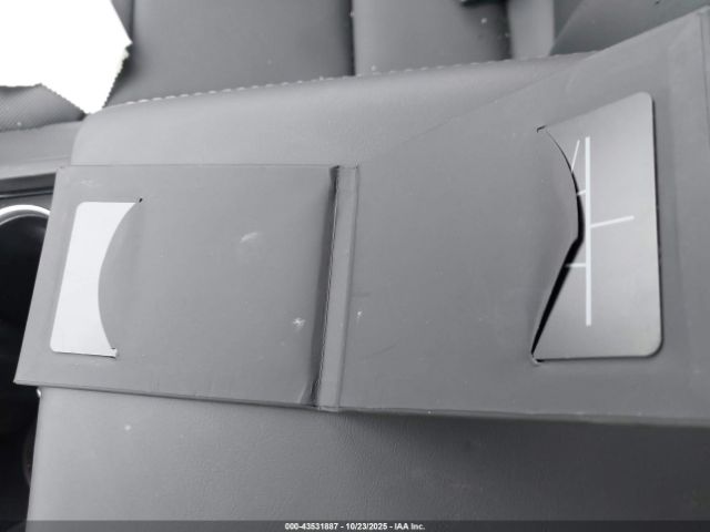 2026 TESLA MODEL Y 7SAYGDEE4TA476803 Photo 10