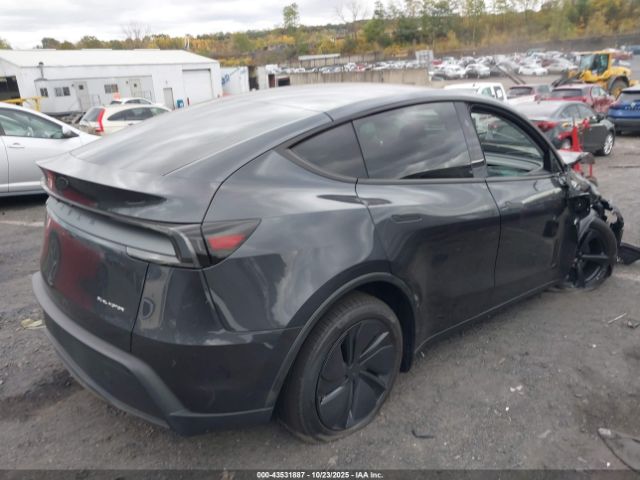 2026 TESLA MODEL Y 7SAYGDEE4TA476803 Photo 3