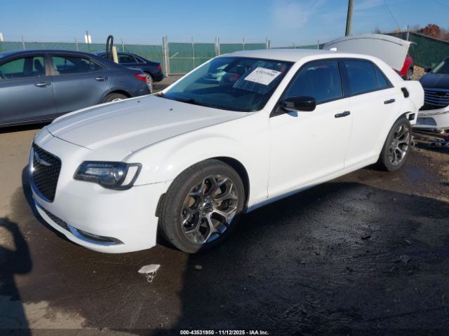 2018 CHRYSLER 300 2C3CCAAG7JH191598 Photo 1