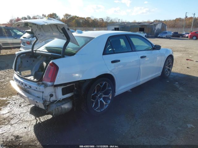 2018 CHRYSLER 300 2C3CCAAG7JH191598 Photo 3