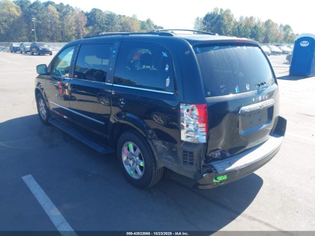 2010 CHRYSLER TOWN & COUNTRY 2A4RR8D15AR386818 Photo 2
