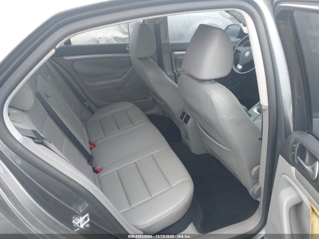 2009 VOLKSWAGEN JETTA SEDAN 3VWRJ71K39M044871 Photo 7