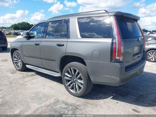 2017 CADILLAC ESCALADE 1GYS4BKJ7HR198883 Photo 2