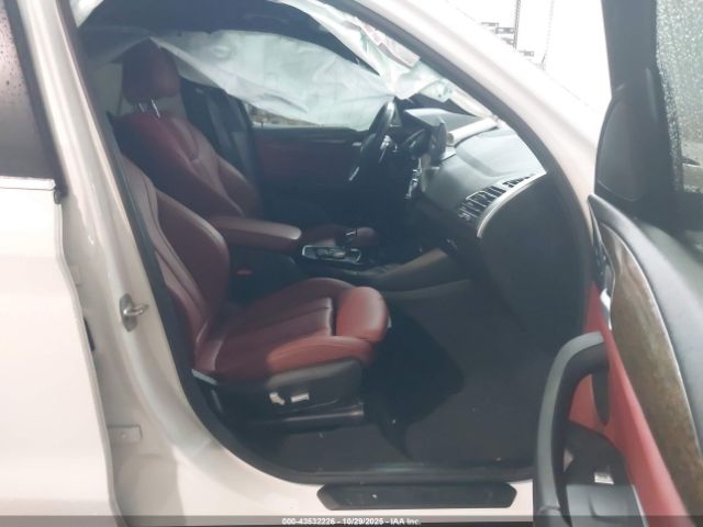 2022 BMW X3 5UX43DP05N9L83733 Photo 4