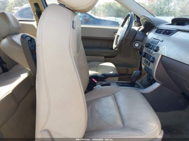 2010 FORD FOCUS 1FAHP3DN7AW129122 Photo 4