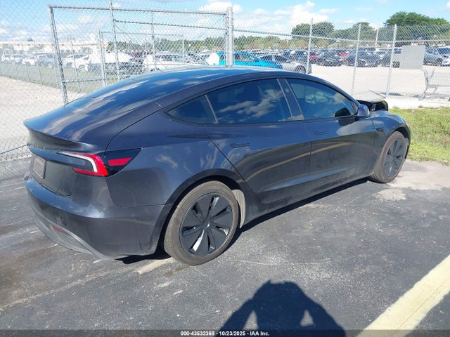 2025 TESLA MODEL 3 5YJ3E1EA1SF020171 Photo 3