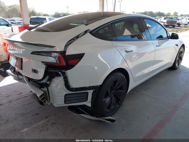 2025 TESLA MODEL 3 5YJ3E1ET6SF938788 Photo 3