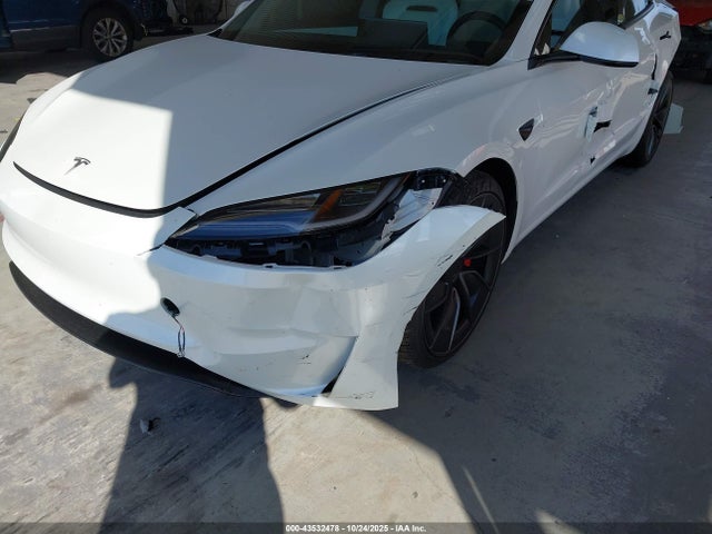 2025 TESLA MODEL 3 5YJ3E1ET6SF938788 Photo 5