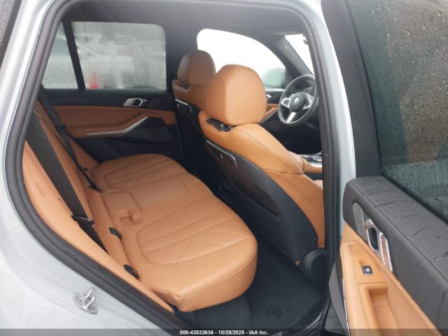 2024 BMW X5 5UX13EU0XR9U23727 Photo 7