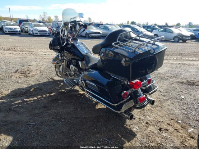 2003 HARLEY-DAVIDSON FLHPI 1HD1FHW1X3Y704888 Photo 2